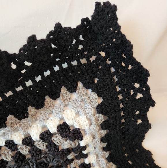 Handmade Crocheted Newspaper Baby Blanket - Picture 4 of 6